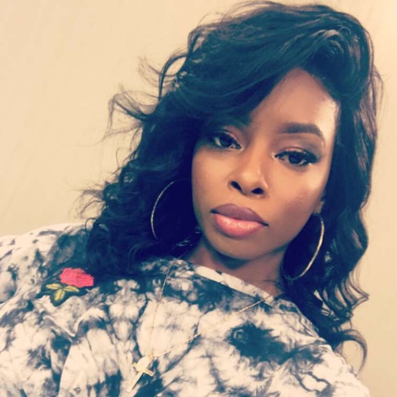 Meet your Posher, Haven - Picture 1 of 2